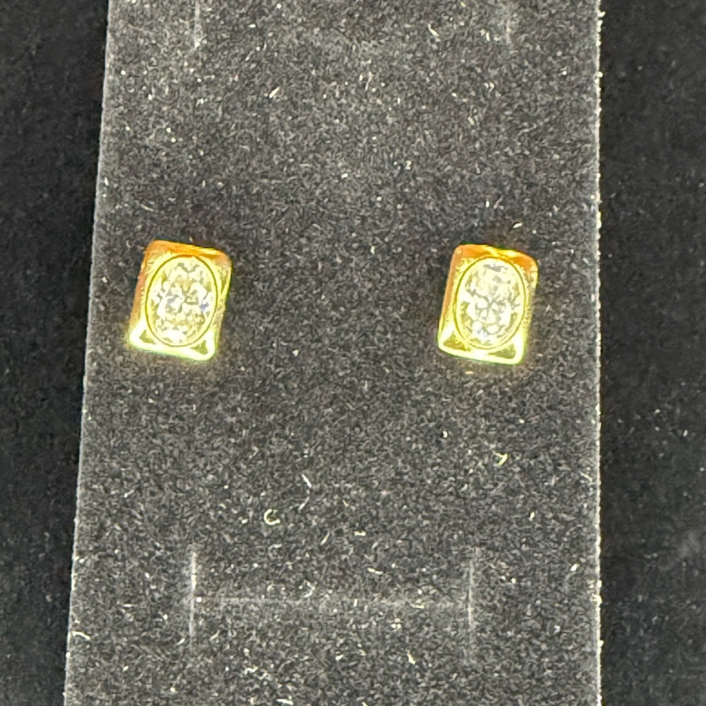 Elegant Moissanite Stud Earrings 2ct
